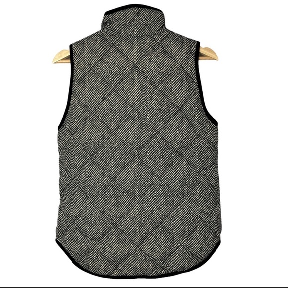 JCREW Excursion herringbone vest - Picture 4 of 10